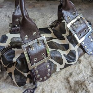 CUTE Giraffe Print Purse